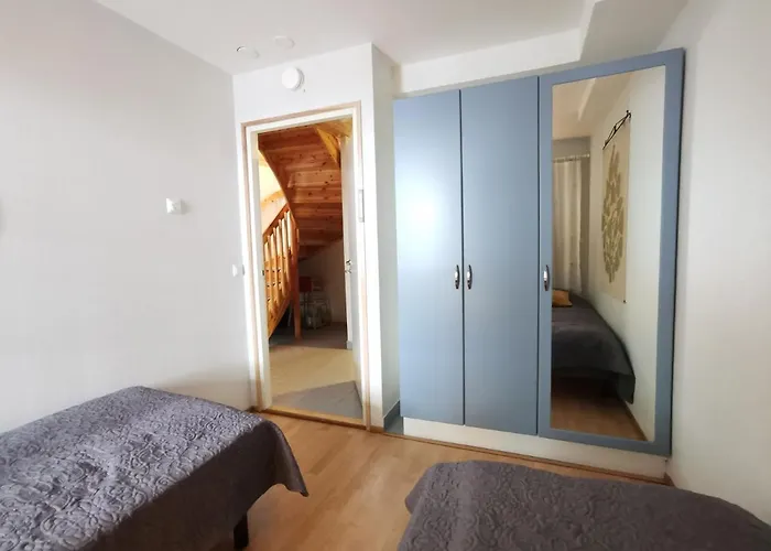 Kaerpaenpesae B Tatil Evi